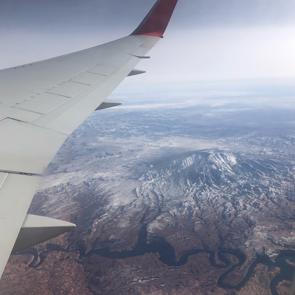 Meet your Posher, Laura - Picture 1 of 1